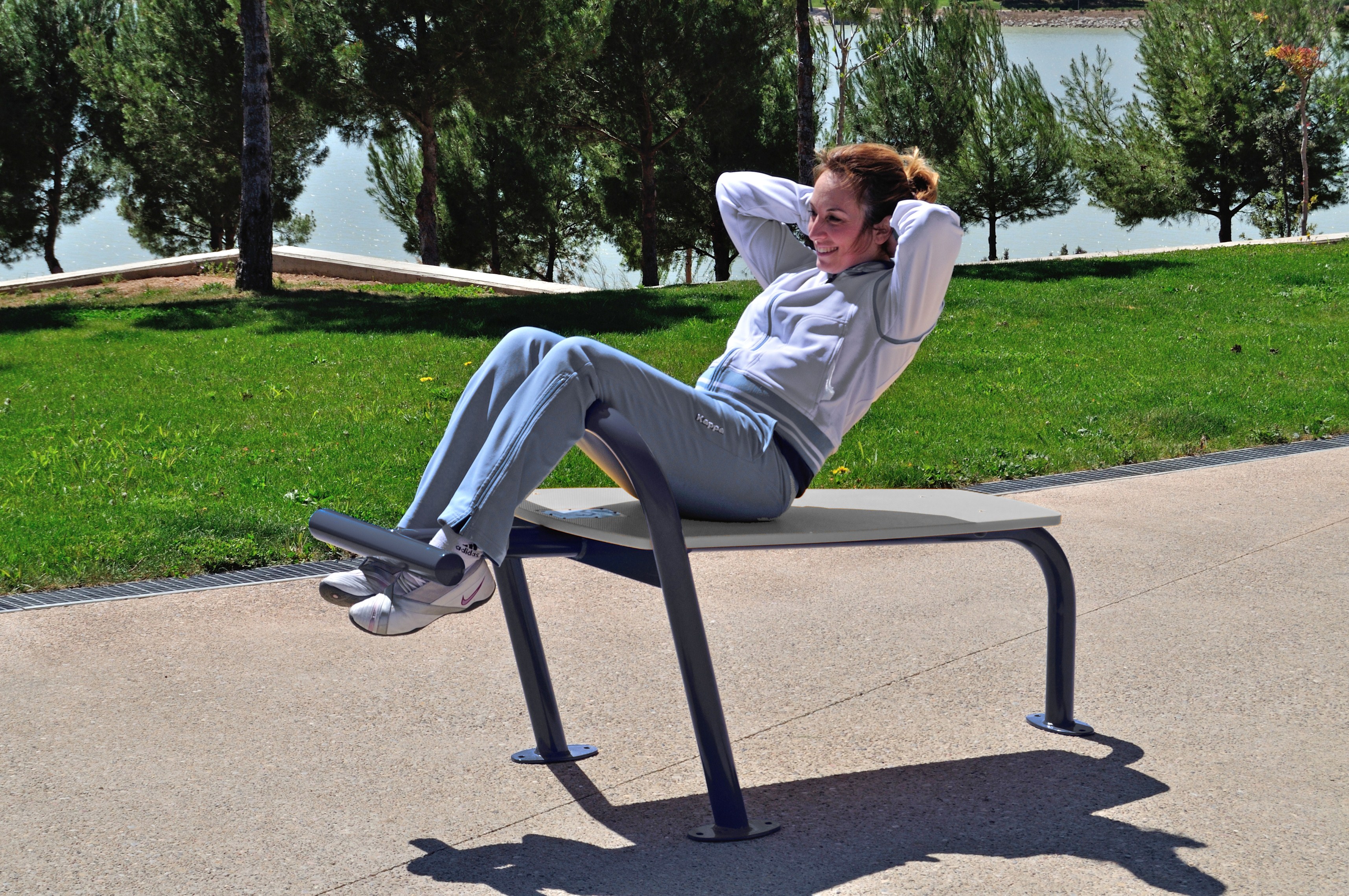 Banc à abdominaux